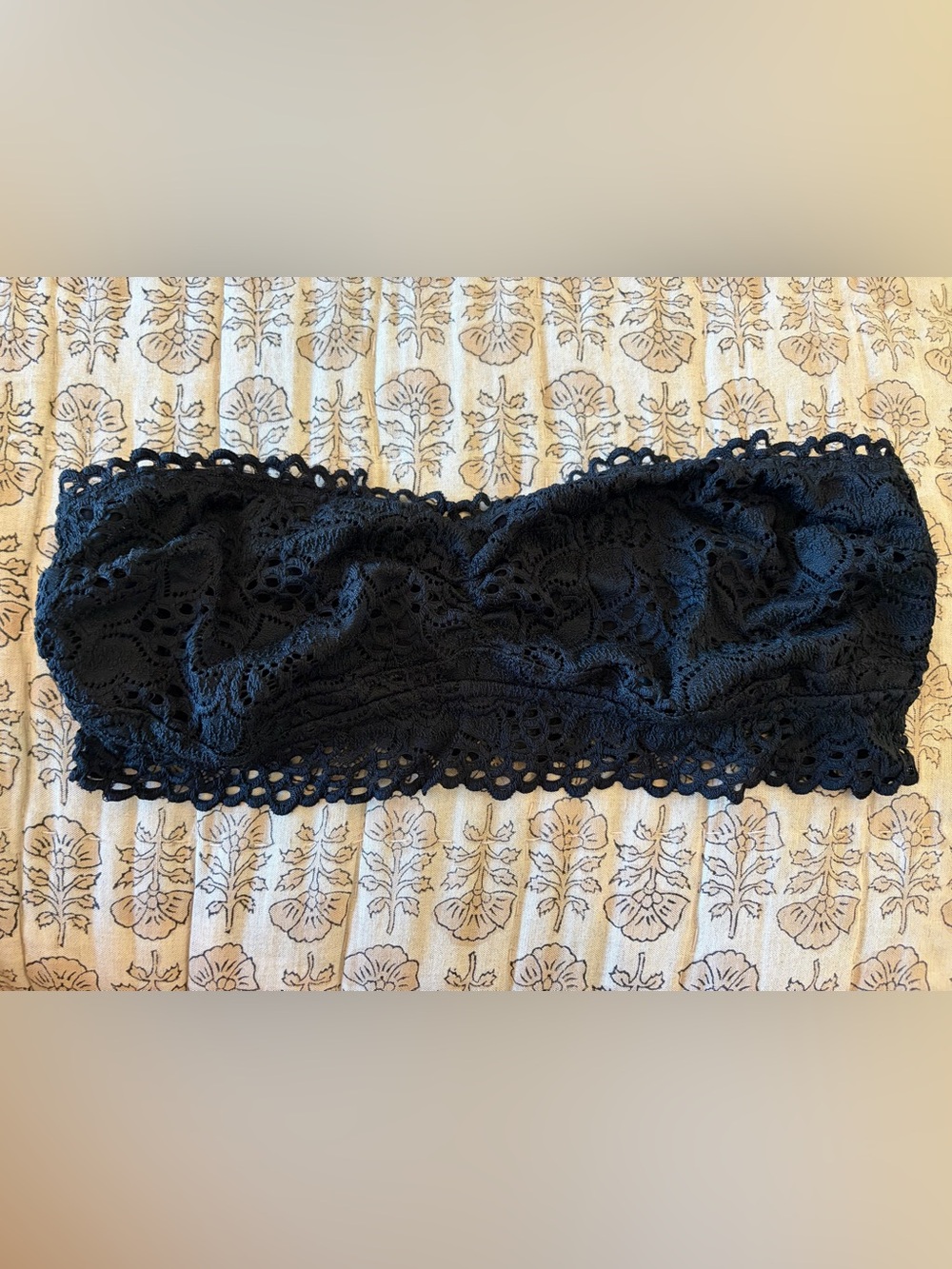 Aerie Black Crochet Bandeau Top Bra L - Picture 1 of 5